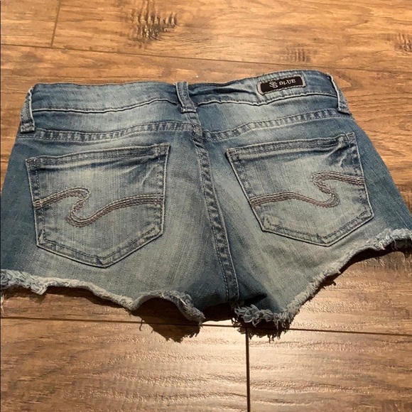 STS BLUE jean shorts - Picture 3 of 6
